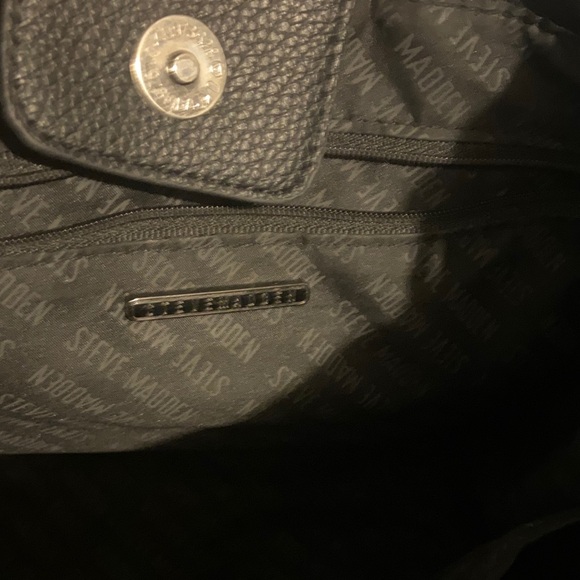 Steve Madden Embossed Black Crossbody Messenger Bag Guitar Strap Gunmetal - Picture 9 of 9